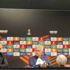 体育互动-欧联决战前夜穆帅暗示离开？奖杯是最好的告别礼物